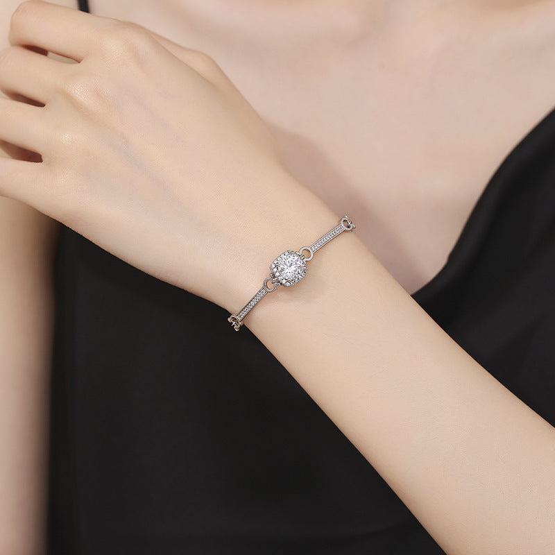 Cadenza Moissanite Bracelet - Link