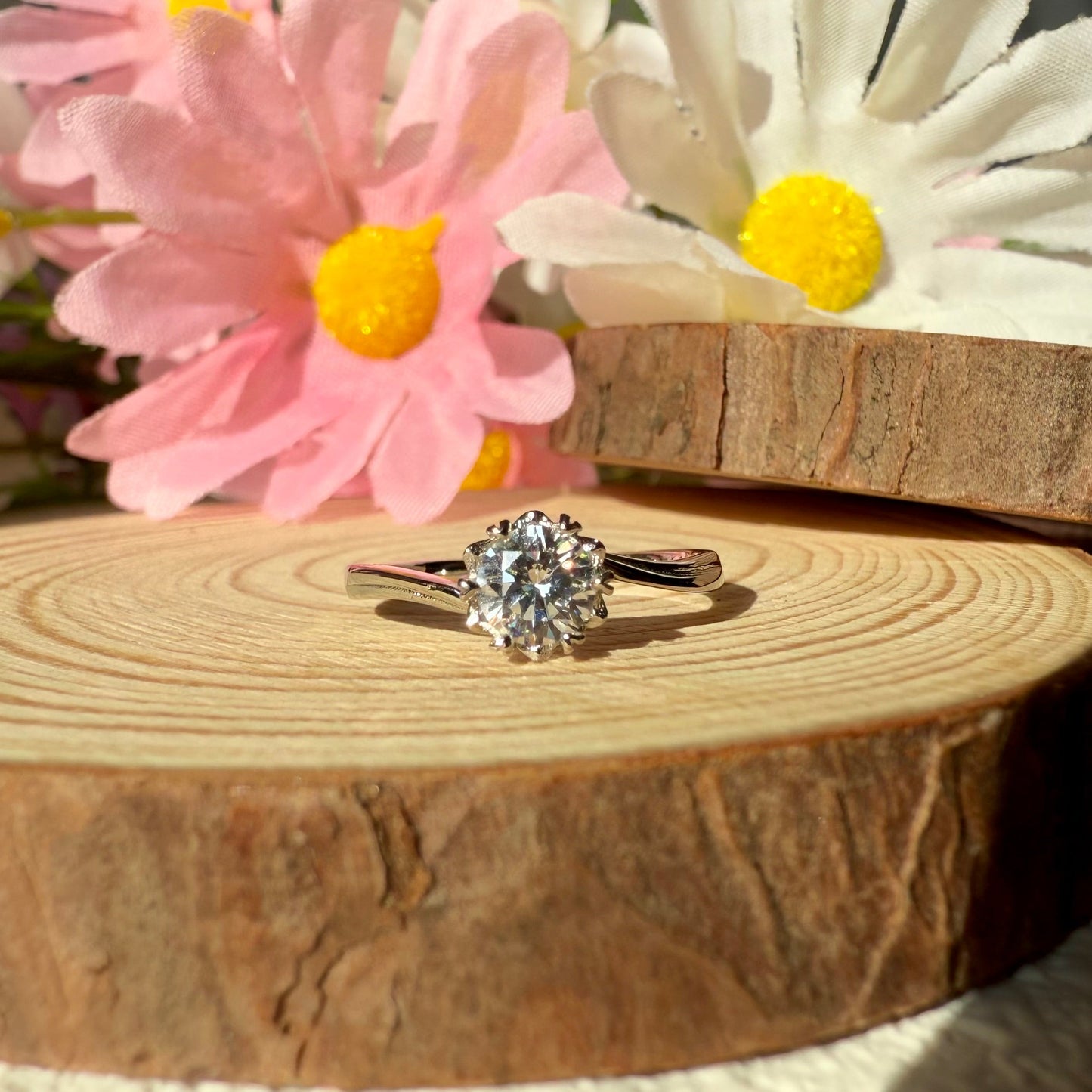 Rhea Moissanite Ring - 0.5/1/2 carat