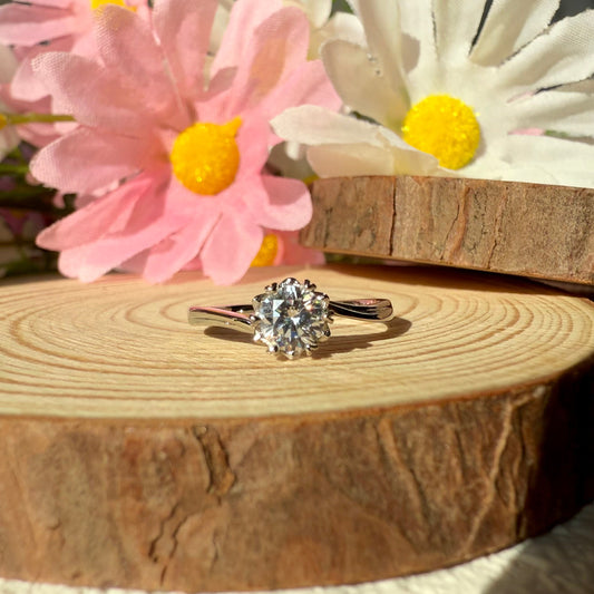 Rhea Moissanite Ring - 0.5/1/2 carat