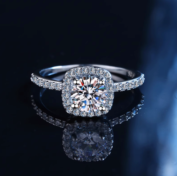 Cadenza Moissanite Ring
